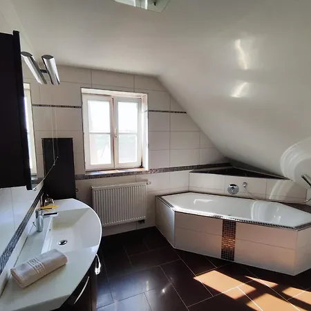 Hotel Zum Schnapsbrenner - Garni