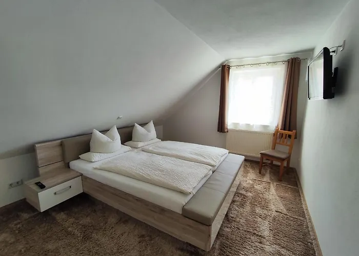 Otel Zum Schnapsbrenner - Garni